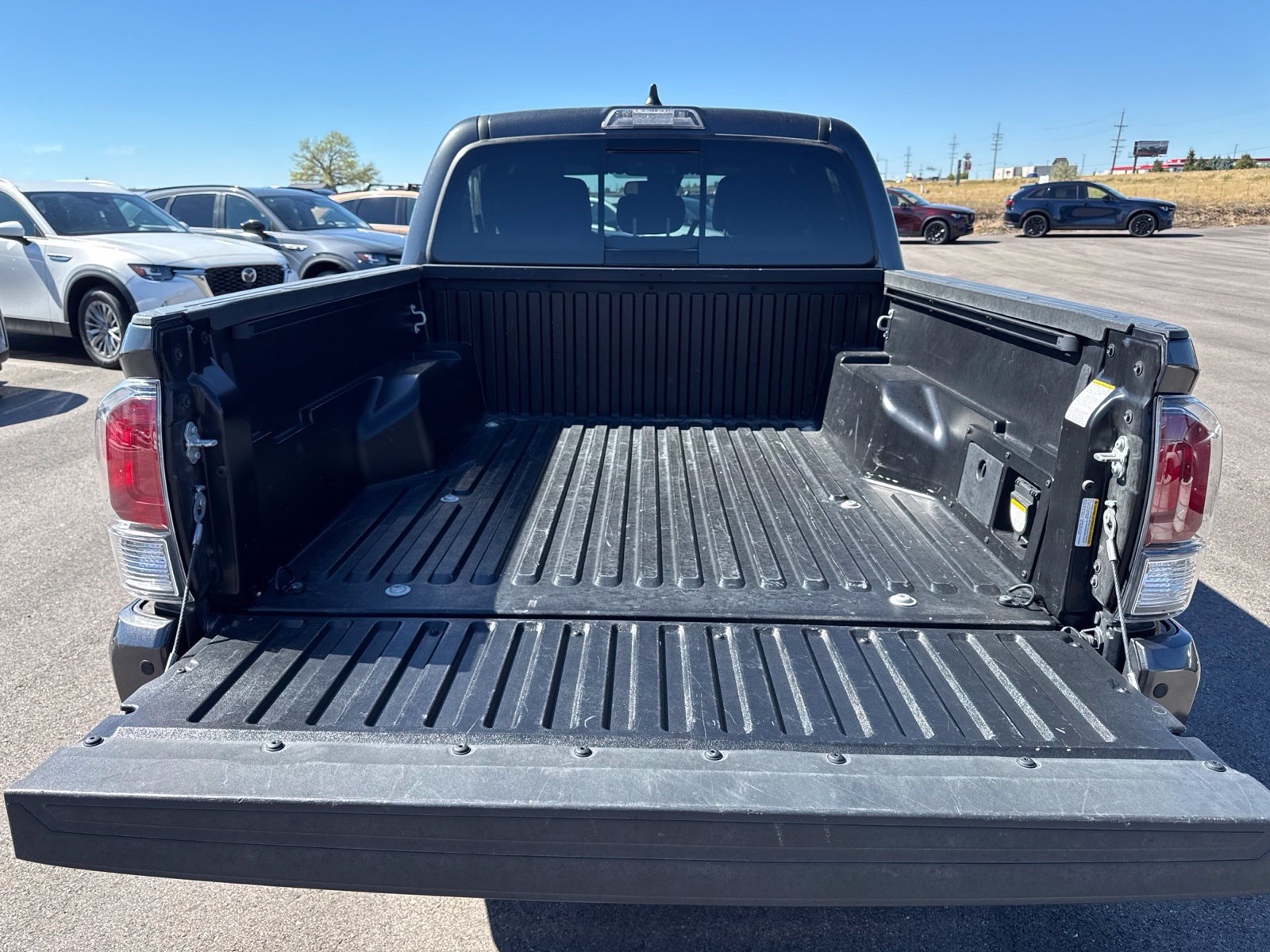 Used 2023 Toyota Tacoma TRD Off-Road w/ Technology Package AWD/4WD image 13