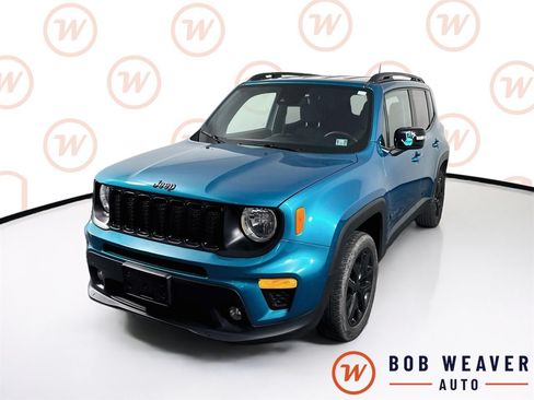 Used 2022 Jeep Renegade Altitude w/ Convenience Group AWD/4WD image 3