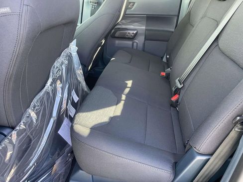 New 2025 Ford Maverick XL w/ Equipment Group 102A image 20