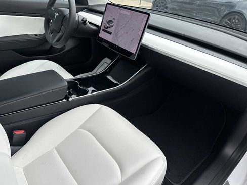 Used 2020 Tesla Model 3 Long Range image 28