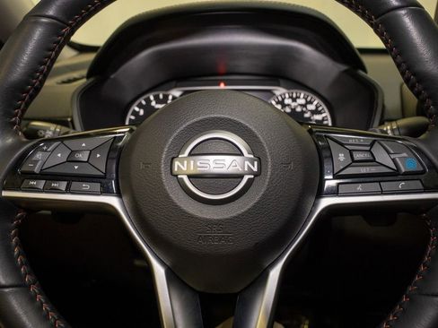 Certified 2024 Nissan Altima 2.0 SR image 18