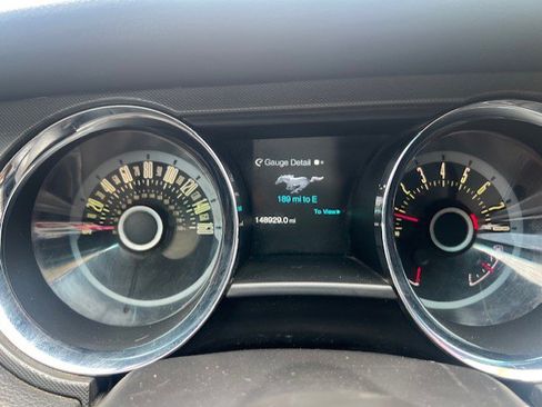 Used 2013 Ford Mustang 2dr Cpe V6 image 24