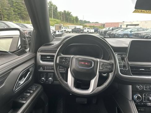 Used 2024 GMC Yukon SLT AWD/4WD image 14
