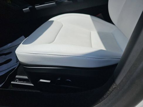 Used 2024 Tesla Model 3 Long Range RWD image 34