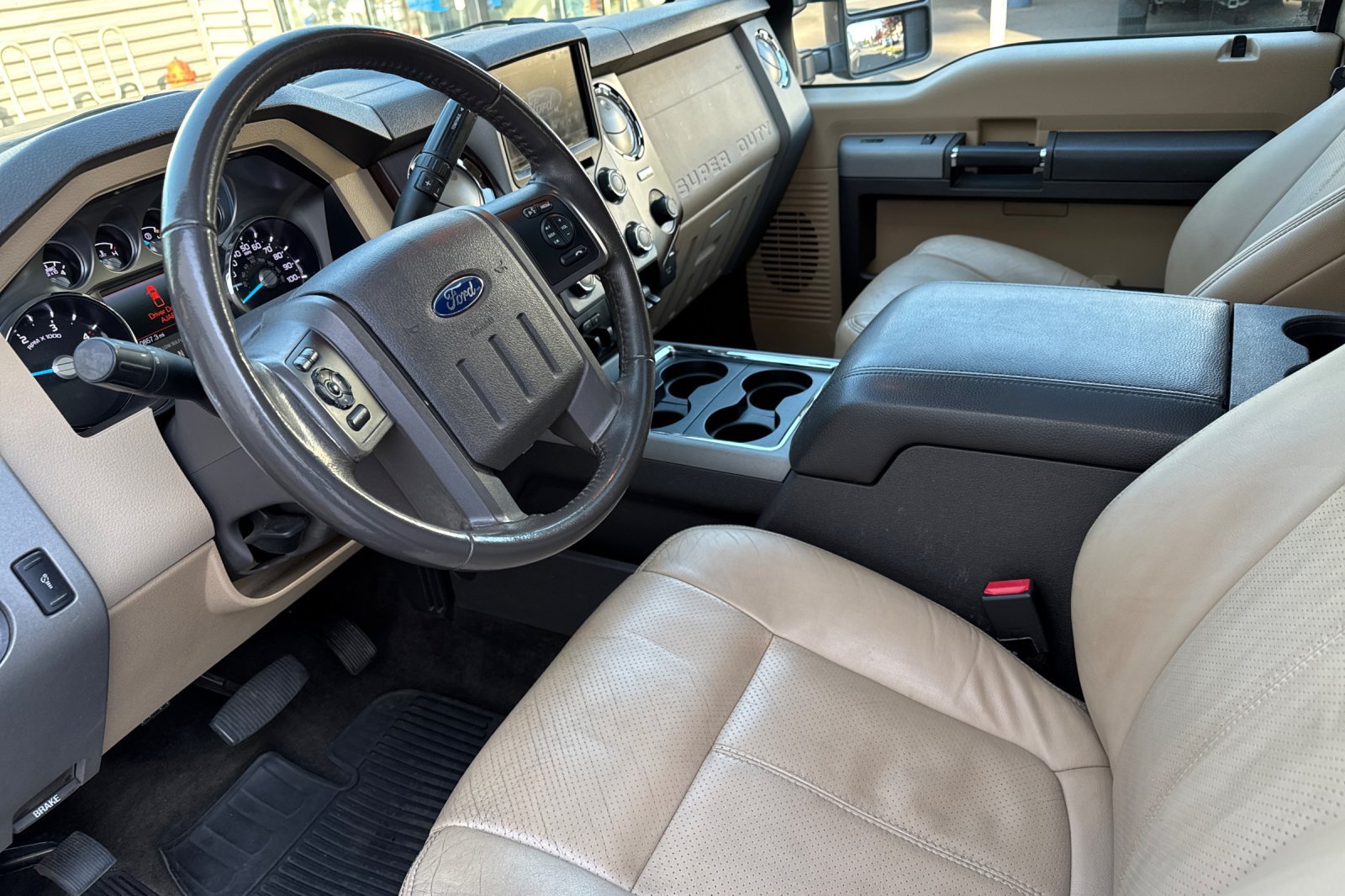 Used 2014 Ford F350 Lariat w/ Lariat Ultimate Package AWD/4WD image 10