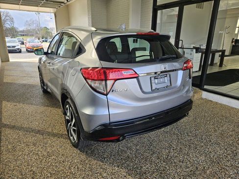 Used 2023 Honda HR-V LX image 4