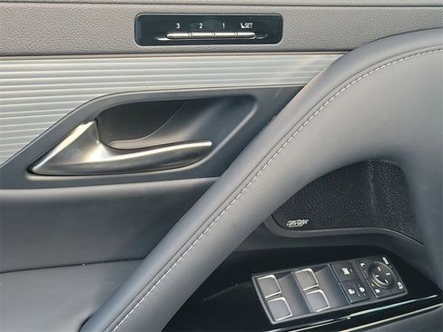 Used 2024 Lexus LX 600 F Sport image 24