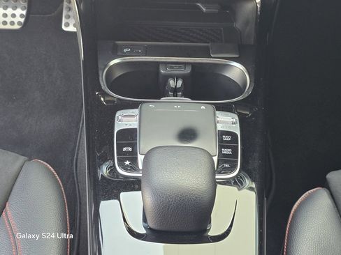 Used 2020 Mercedes-Benz CLA 250 image 28