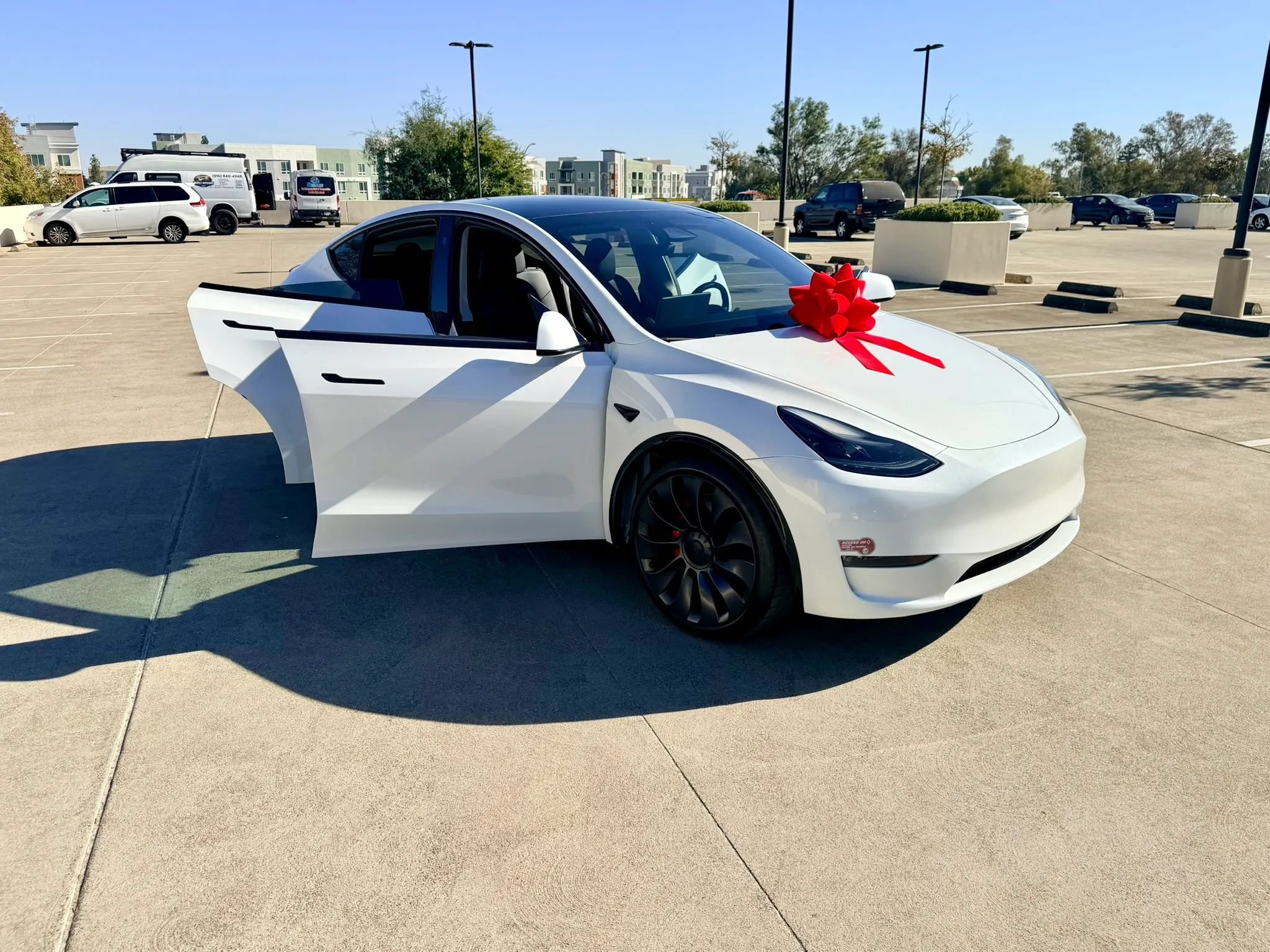 Used 2024 Tesla Model Y Performance AWD/4WD image 50
