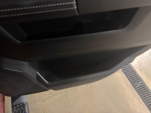 Used 2018 RAM 2500 Big Horn w/ Sport Appearance Group image 34