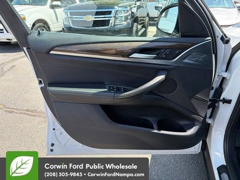 Used 2018 BMW X3 xDrive30i w/ Premium Package AWD/4WD image 12
