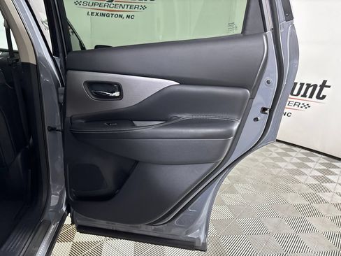 Used 2024 Nissan Murano SL FWD image 29