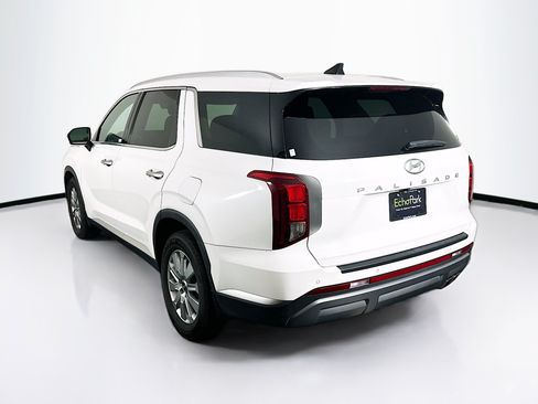 Used 2023 Hyundai Palisade SEL FWD image 5