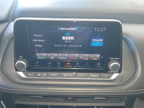 Used 2024 Nissan Rogue S AWD/4WD image 19
