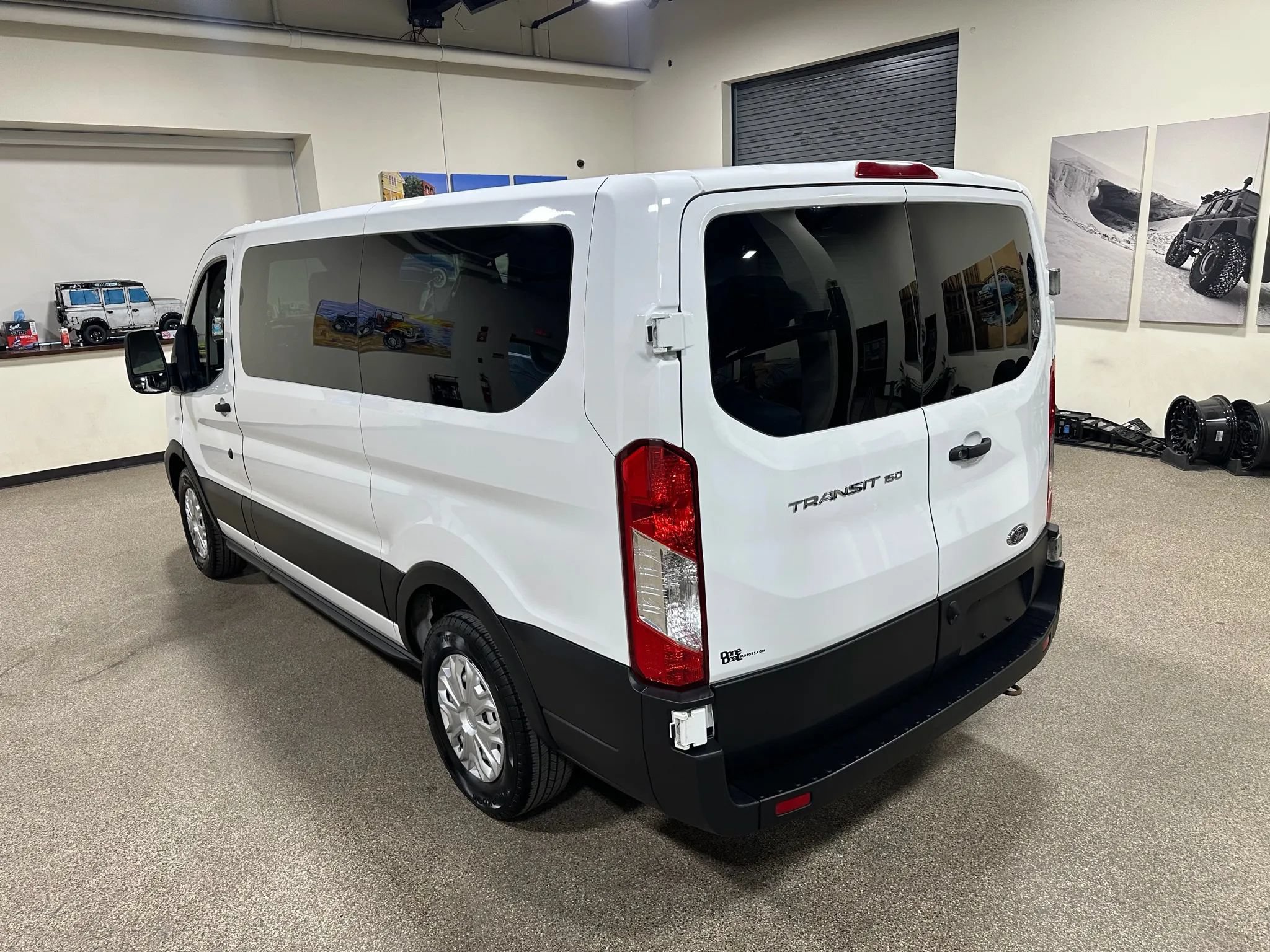 Used 2020 Ford Transit 150 XL RWD image 11