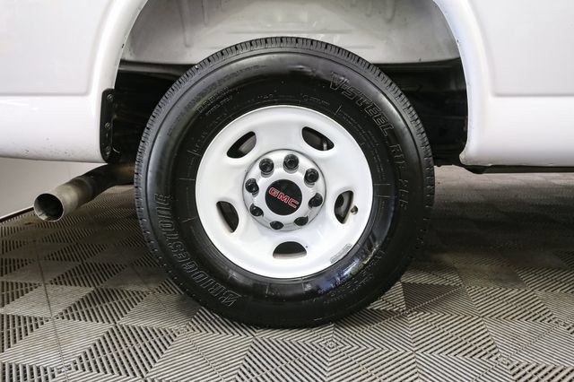 Used 2025 GMC Savana 3500 Extended w/ Driver Convenience Package RWD image 15