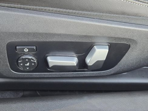 Used 2023 BMW M2 image 25