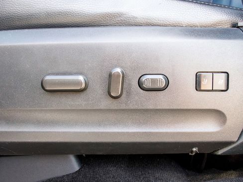 Used 2017 Ford Expedition EL XLT w/ Equipment Group 202A image 17