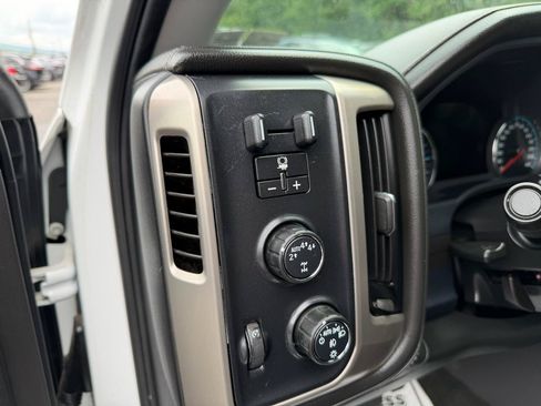 Used 2018 GMC Sierra 1500 Denali w/ Denali Ultimate Package AWD/4WD image 9