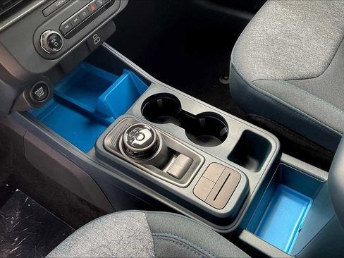 New 2025 Ford Maverick XLT image 7