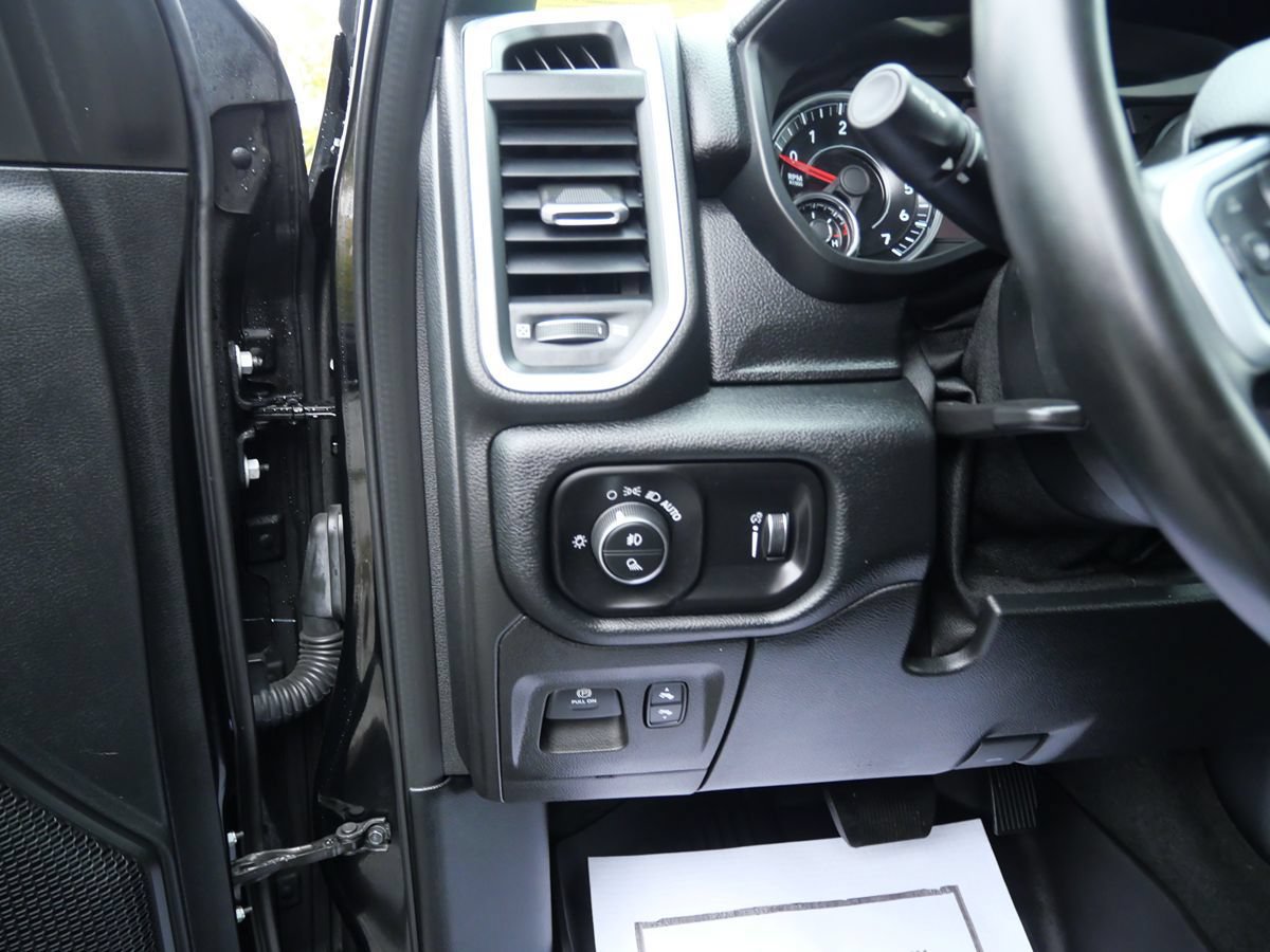Used 2021 RAM 1500 Big Horn AWD/4WD image 10