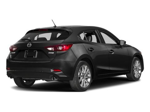 Used 2017 MAZDA MAZDA3 Touring FWD image 2