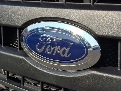 Used 2022 Ford F250 XL w/ Power Equipment Group image 33