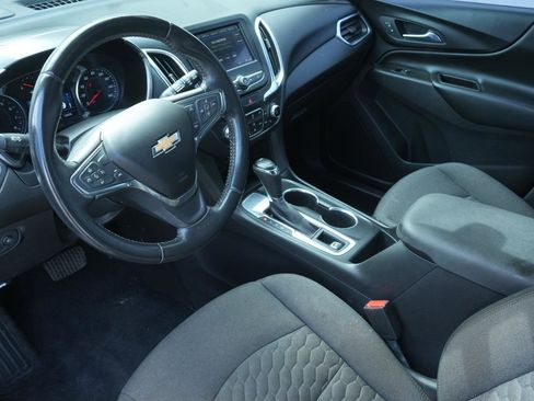 Used 2020 Chevrolet Equinox LT image 6