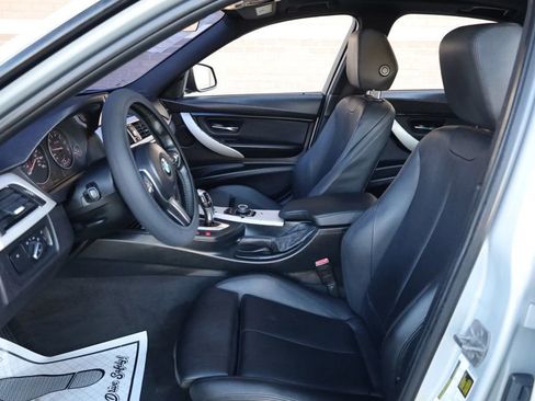 Used 2016 BMW 320i Sedan image 16