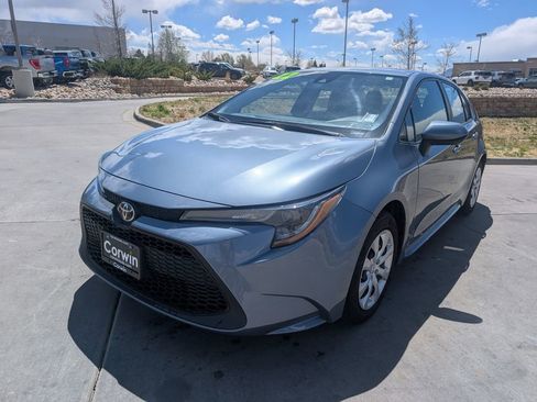 Used 2022 Toyota Corolla LE FWD image 29