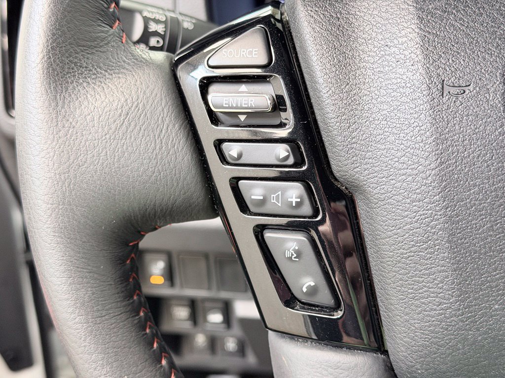 Used 2025 Nissan Frontier PRO-4X w/ Pro Convenience Package AWD/4WD image 52