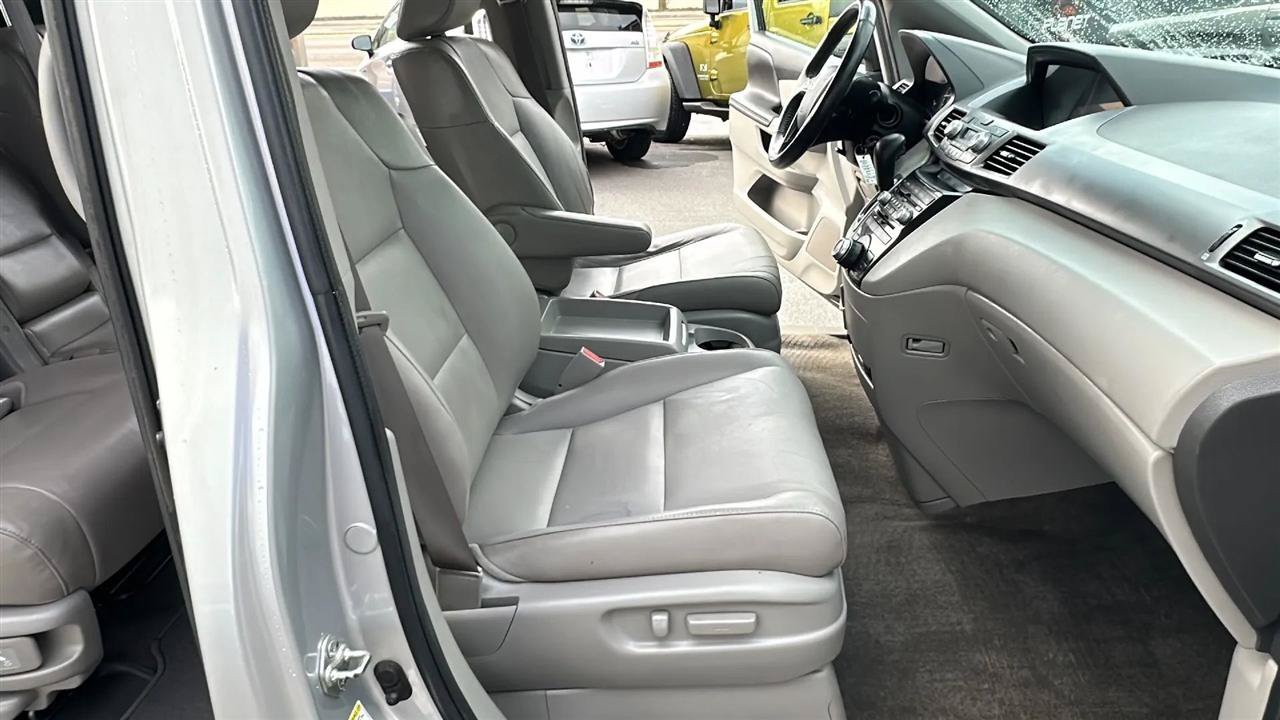 Used 2013 Honda Odyssey Touring image 32
