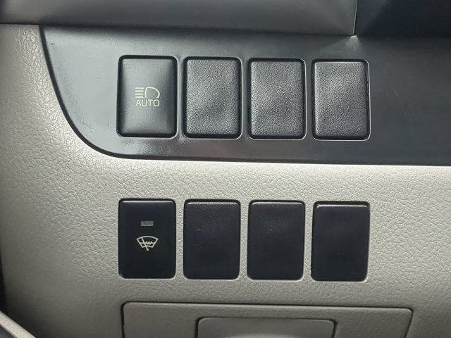 Used 2019 Toyota Highlander LE FWD image 26