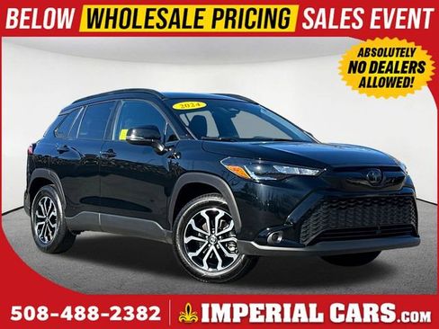 Used 2024 Toyota Corolla Cross AWD Hybrid image 1
