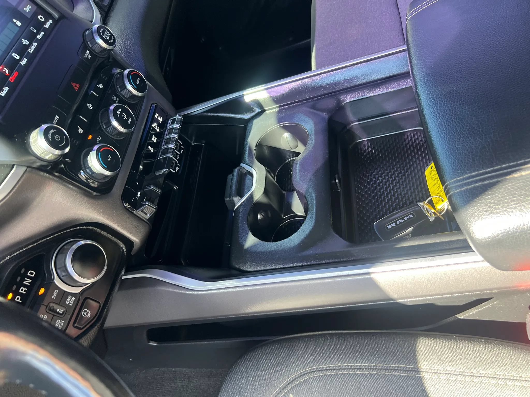 Used 2020 RAM 1500 Big Horn AWD/4WD image 14