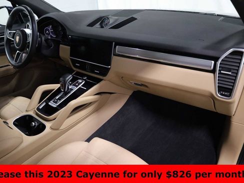 Certified 2023 Porsche Cayenne Platinum Edition image 6