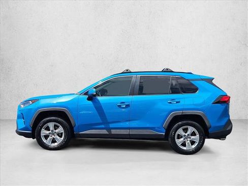 Used 2019 Toyota RAV4 XLE w/ Convenience Package AWD/4WD image 9