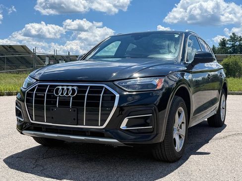 Used 2023 Audi Q5 2.0T Premium w/ Convenience Package AWD/4WD image 1