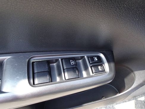 Used 2011 Subaru Impreza 2.5i AWD/4WD image 11