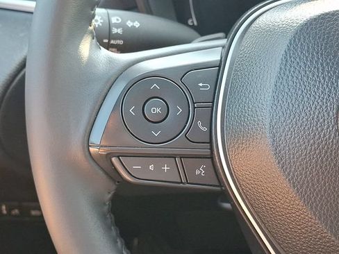 Used 2026 Toyota Corolla Cross AWD Hybrid w/ Moonroof Package image 21