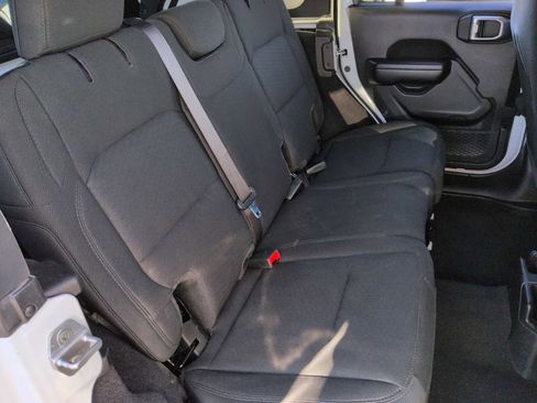 Used 2021 Jeep Wrangler Unlimited Sport image 21