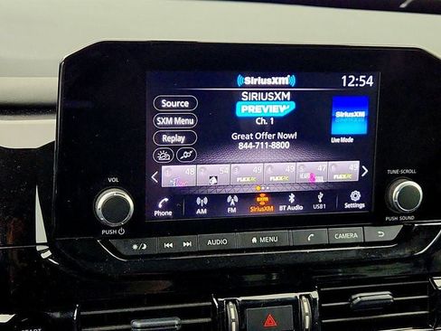 Used 2025 Nissan Pathfinder SV FWD image 16