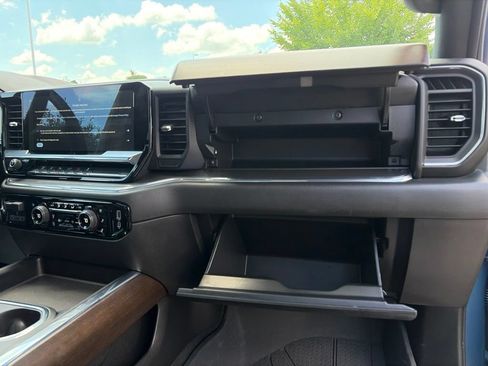 Used 2024 Chevrolet Silverado 3500 High Country w/ High Country Premium Package AWD/4WD image 39