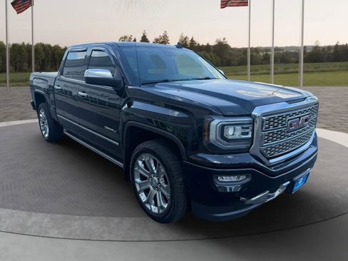 Used 2017 GMC Sierra 1500 Denali w/ Denali Ultimate Package AWD/4WD image 8