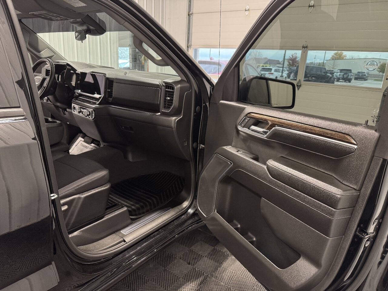 Used 2023 GMC Sierra 1500 Elevation AWD/4WD image 14