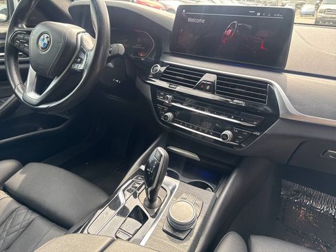 Used 2021 BMW 530i RWD image 19