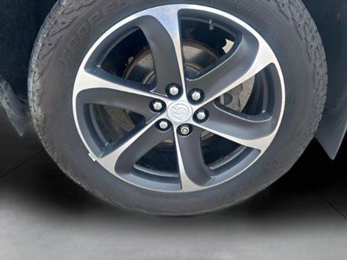 Used 2020 Buick Enclave Essence w/ Sun And Navigation Package image 29