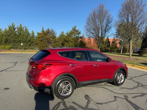 Used 2018 Hyundai Santa Fe Sport image 4
