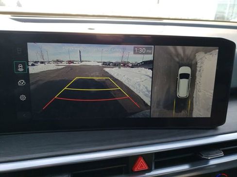 Used 2025 Kia Sorento SX Prestige image 22