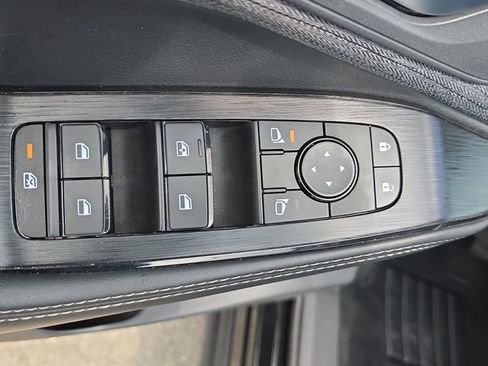 Used 2021 Nissan Rogue SV FWD image 26